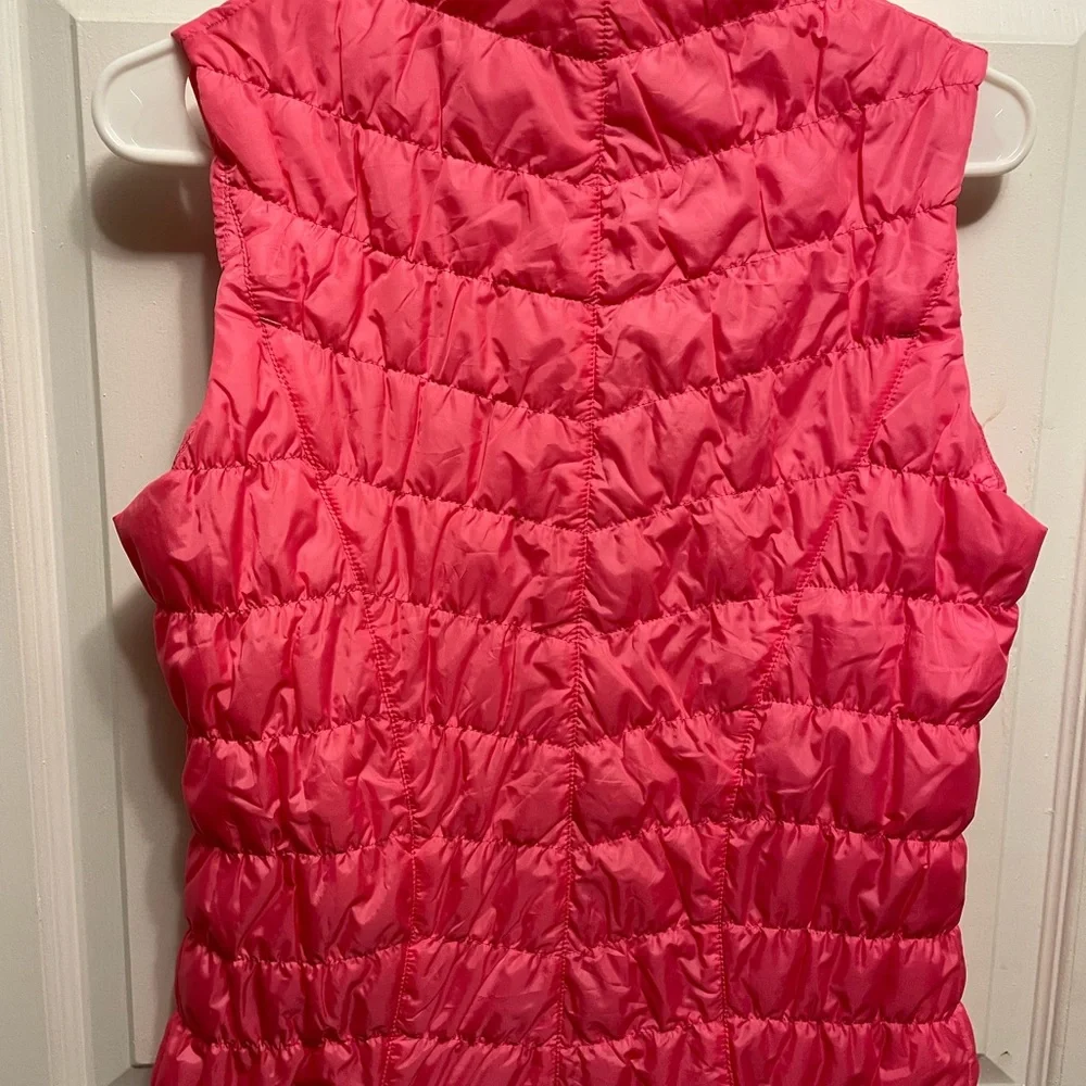 IBKUL Pink Puffer Vest - Picture 2 of 5